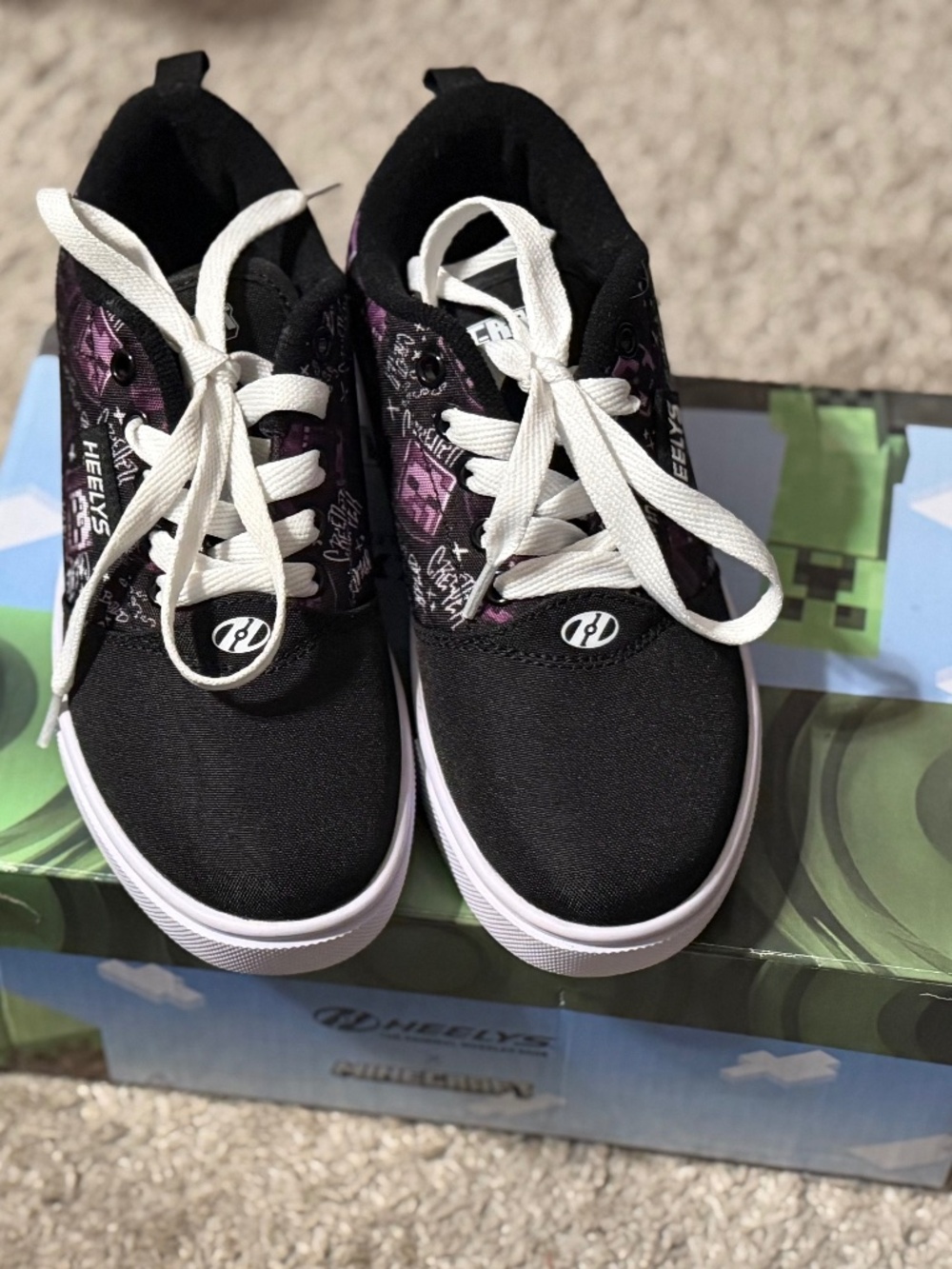 Black and Purple Minecraft Heely’s Youth Size 2
